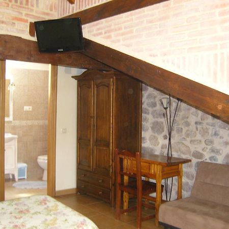 Hotel Casa Paulino Corrales De Buelna Exterior foto